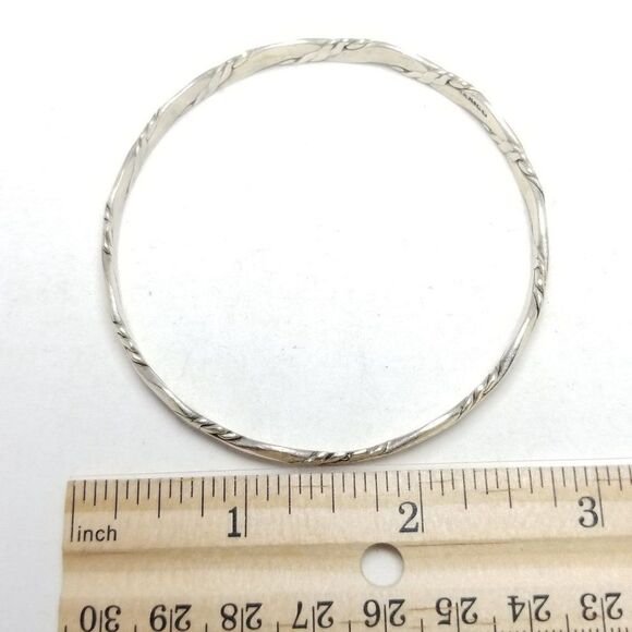 Vintage Silver Tone Wavy Design Bangle Bracelet, Signed Mexico, Stacking Estate - Picture 4 of 6